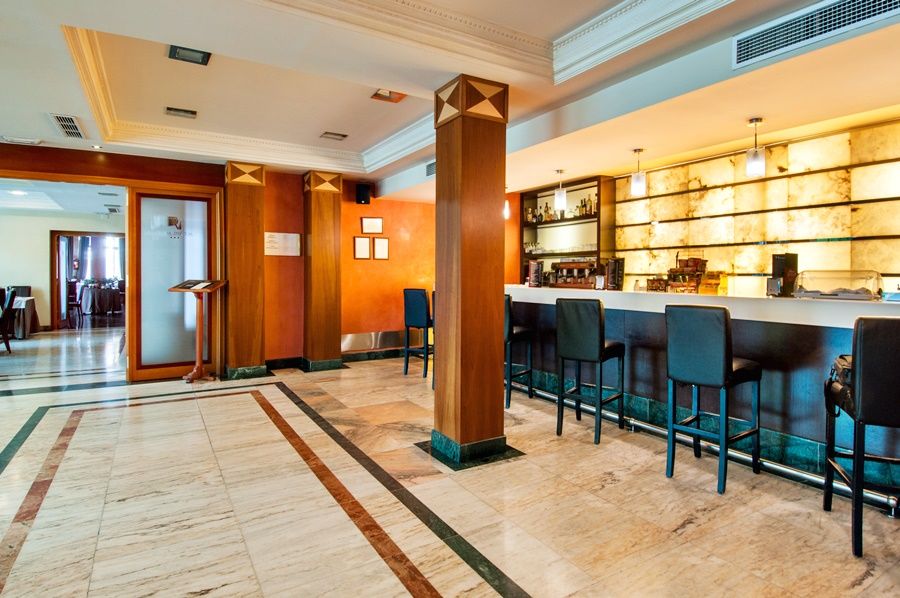 Hotel Del Val - Parking Gratuito Андухар Экстерьер фото