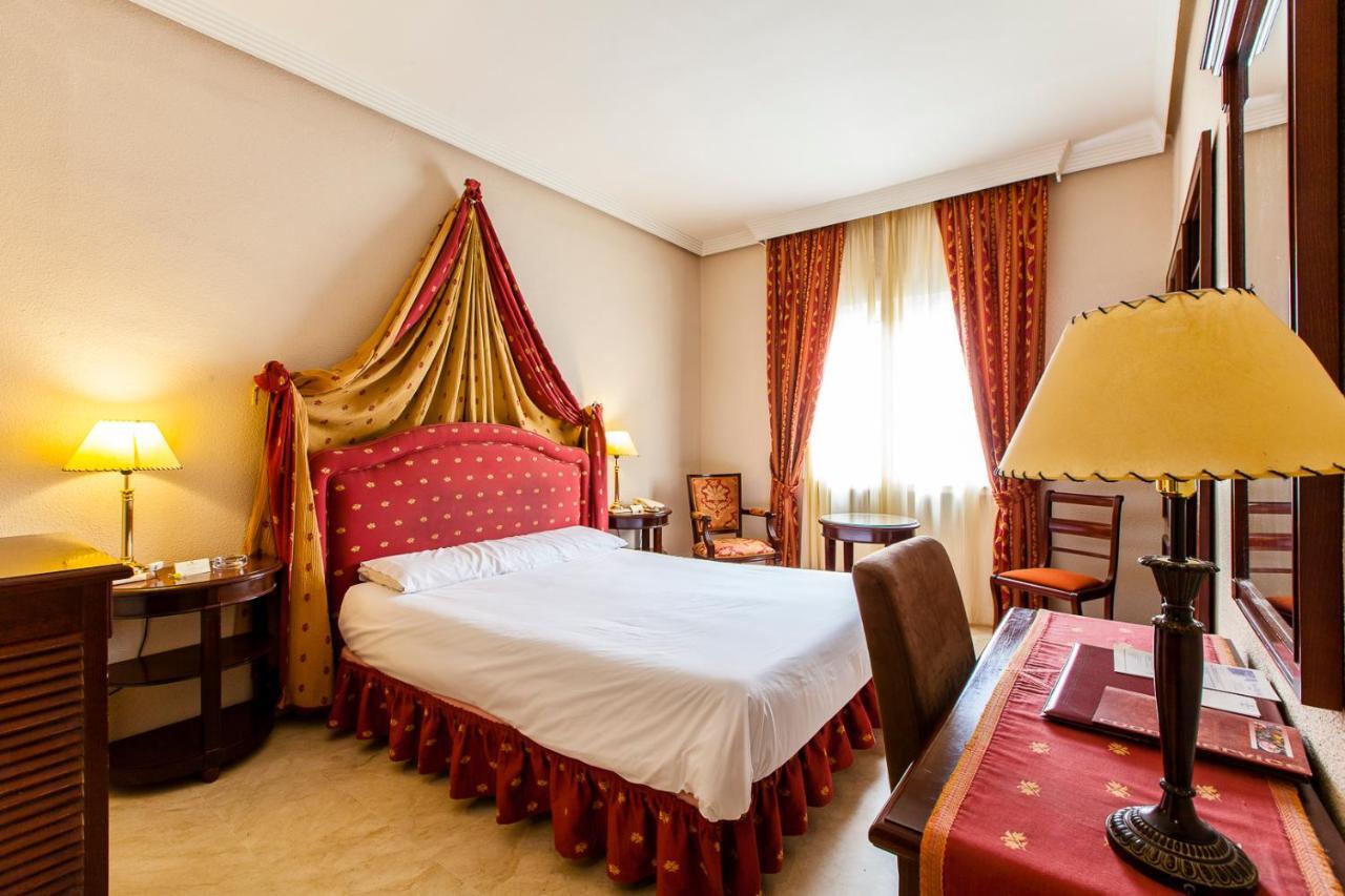 Hotel Del Val - Parking Gratuito Андухар Номер фото